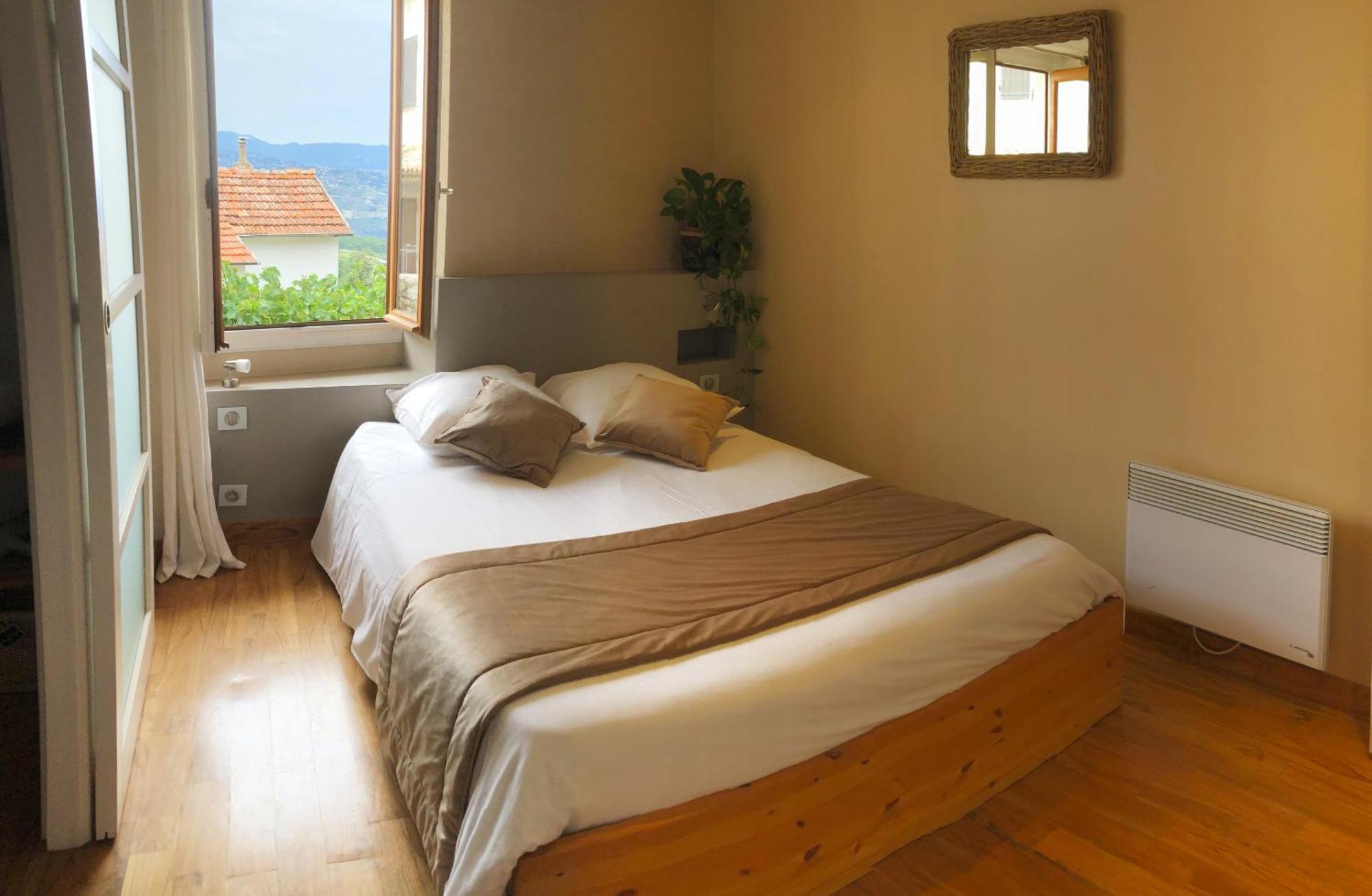 مبيت وإفطار Saint-Jeannet  The Frogs' House - Yoga Retreat الغرفة الصورة