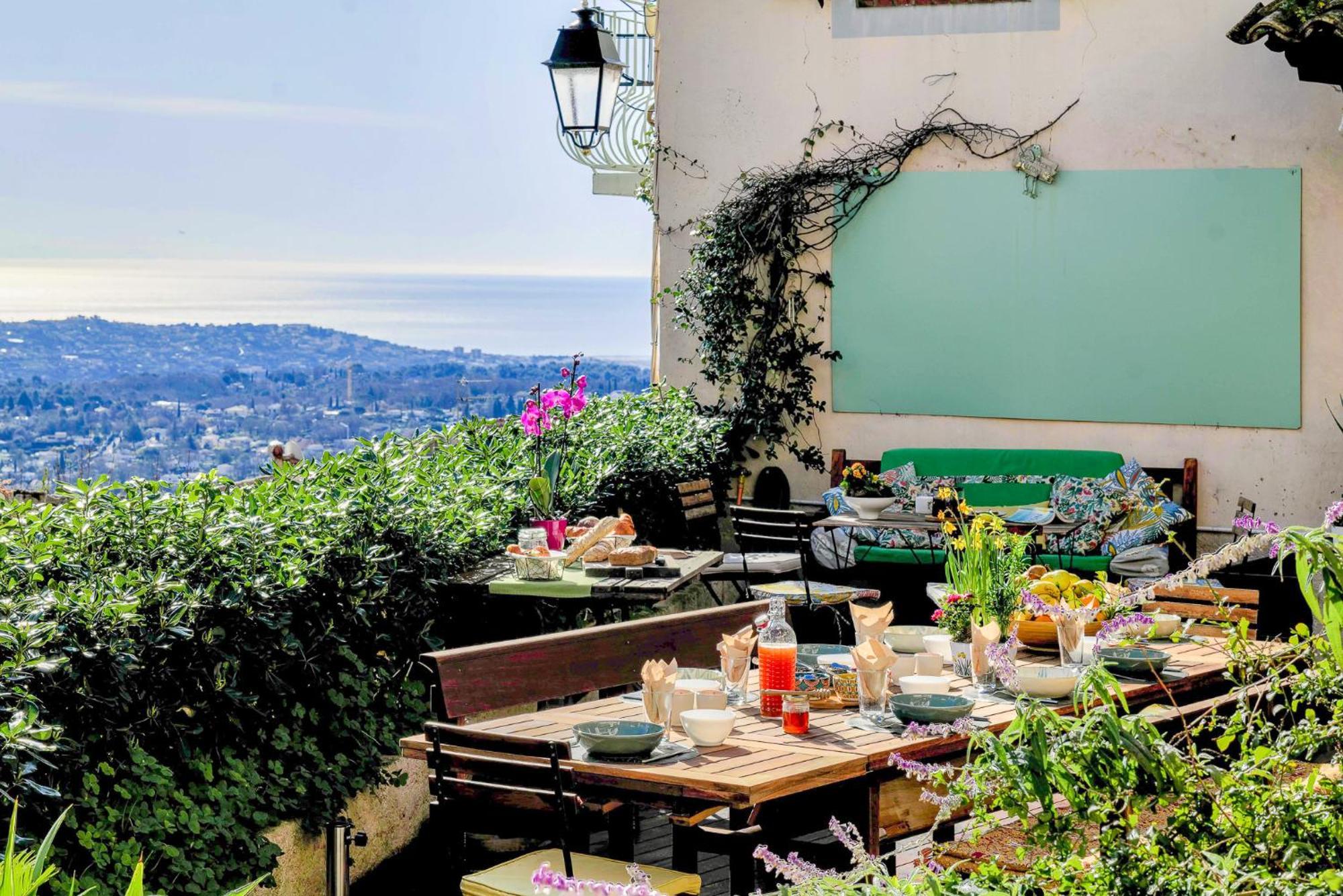 مبيت وإفطار Saint-Jeannet  The Frogs' House - Yoga Retreat المظهر الخارجي الصورة
